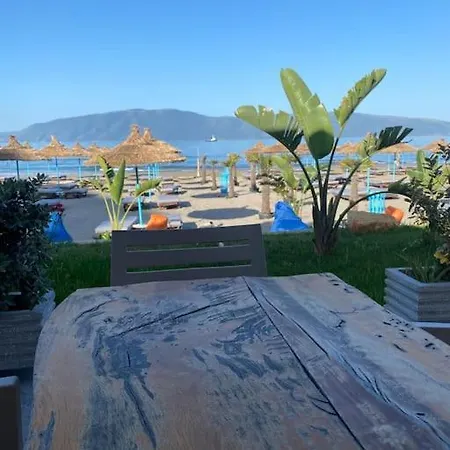 Cangollari Seaside House *